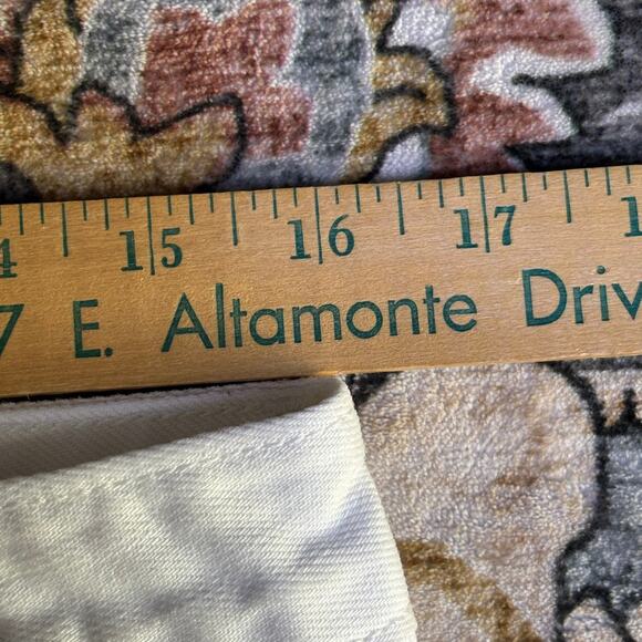 Abercrombie and Fitch Micro Mini White Denim Jean Skirt Early 2000s Y2k Size 6 - Picture 9 of 10